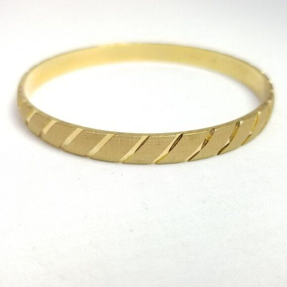 Vintage Monet Gold Tone Striped Bangle Bracelet, Stacking Signed Estate - Picture 2 of 6